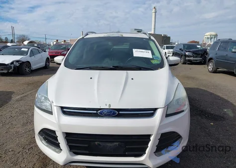 2016 Ford Escape Titanium from USA, damaged, VIN 1FMCU9J93GUC22453